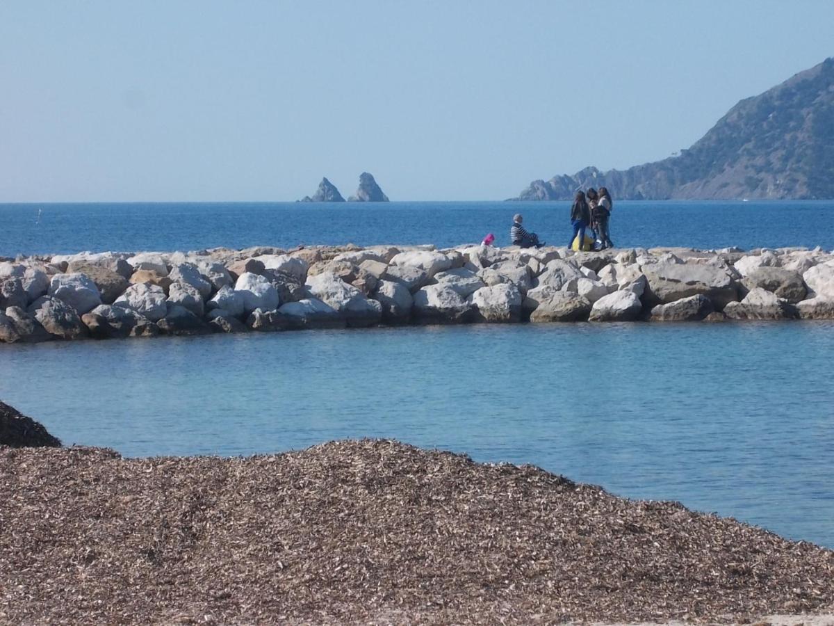 T2 Climatise A 500M De La Plage Sur La Presqu'Ile De Saint Mandrier Sur Mer Exteriör bild